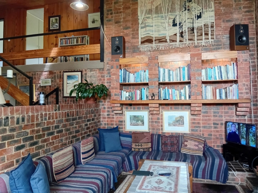 5 Bedroom Property for Sale in Clarens Free State